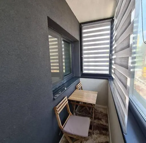 Romanescu Park Apartament 公寓 克拉奥华